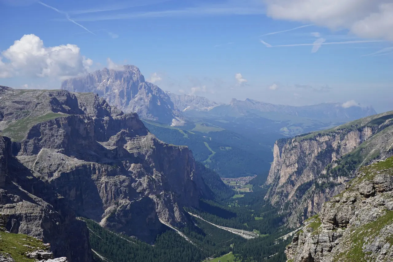 Blick ins Tal von der Puezgruppe